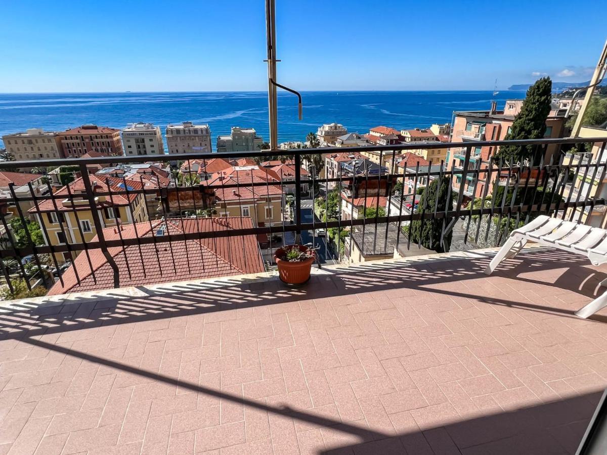 Grande Appartamento Vista Mare Varazze Exterior photo